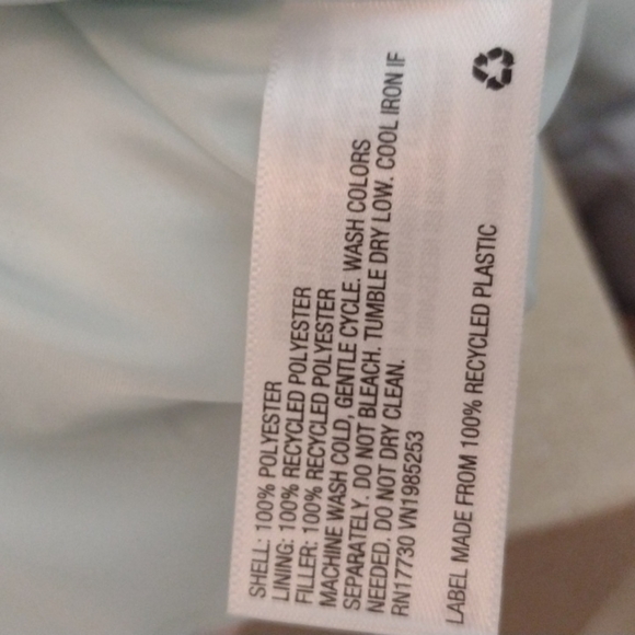 NWT Girl's Short Puffer Jacket - All in Motion - L - Picture 7 of 8